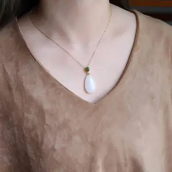 Dizajn jedinstveno kreativno prirodni ogrlica od bijelog žada u obliku kapi s ovjesom temperament fin elegantan nakit sa šarmom