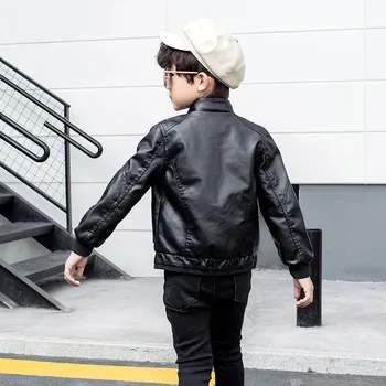 Novi modni jakna za dječake Džep Uspravni ovratnik, Crna, lijepa Ветровка za dječaka, Krzno jakna u korejskom stilu za djecu od 3 do 12 godina